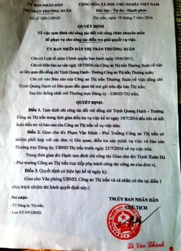 Trưởng- c&ocirc;ng- an- thị -trấn- t&ograve;m- tem- vợ- cũ- ngư