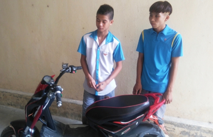 kh&ocirc;ng-c&oacute;-tiền-chơi-game-rủ-nhau-đi-cướp