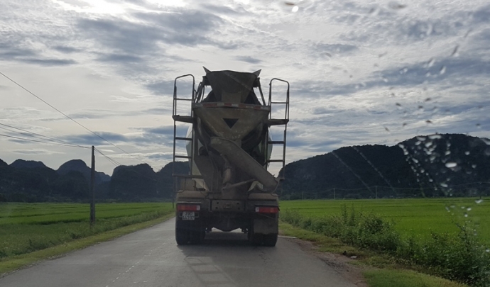 ch&aacute;nh-văn-phong-UBND-huyện-nhờ-CSGT (2)