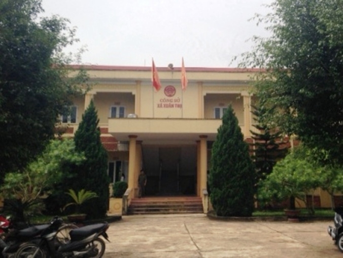 chủ-tịch-x&atilde;-bị-dọa-chặt-ch&acirc;n.jpg2