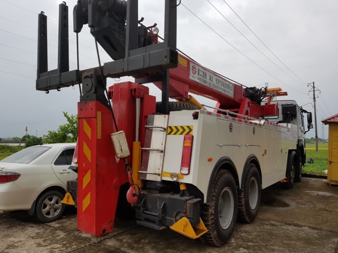 sắm-xe-đặc-chủng-để-trị xe-qu&aacute;-tải (3)