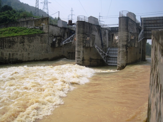 Tăng- cường- gi&aacute;m- s&aacute;t- hệ- thống- giao- th&ocirc;ng- tr