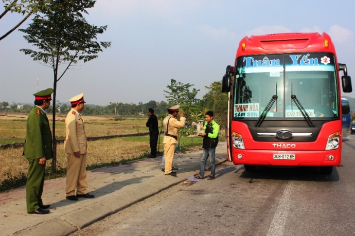 Lực -lượng- CSGT -Thanh- H&oacute;a- v&agrave;- Ninh- B&igrave;nh- đ&atilde; -