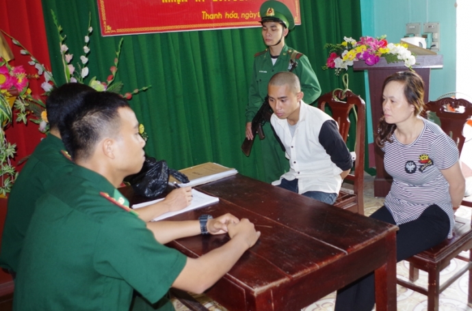 Bắt -2- đối- tượng -vận- chuyển- 2- bánh- heroi-n