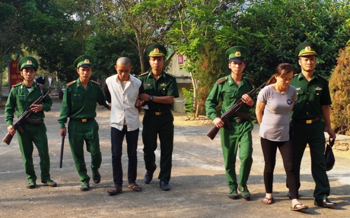 Bắt -2- đối- tượng -vận- chuyển- 2- bánh- heroi-n