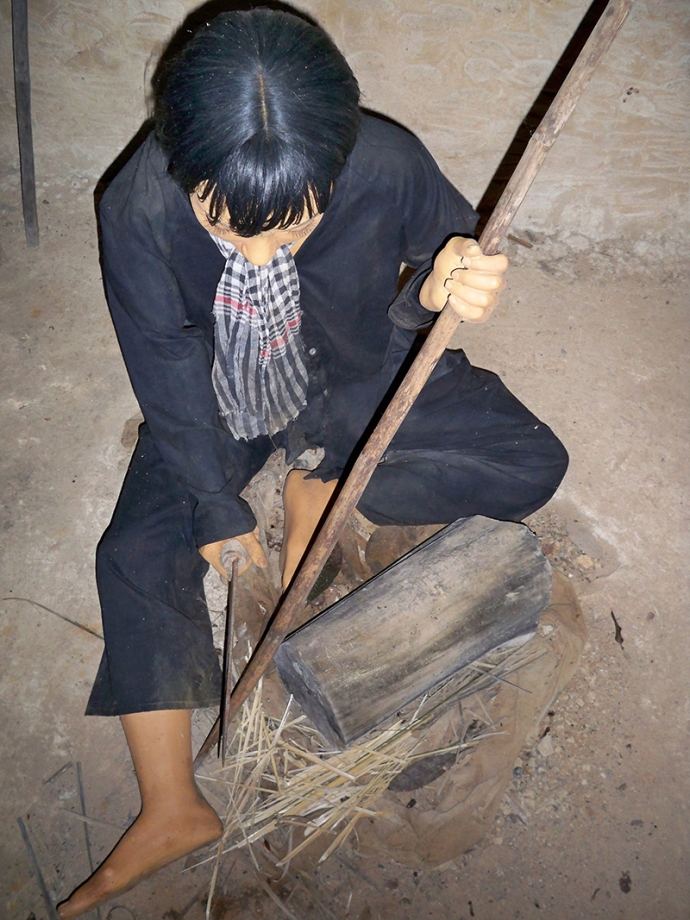 V&oacute;t ch&ocirc;ng dưới Địa đạo.