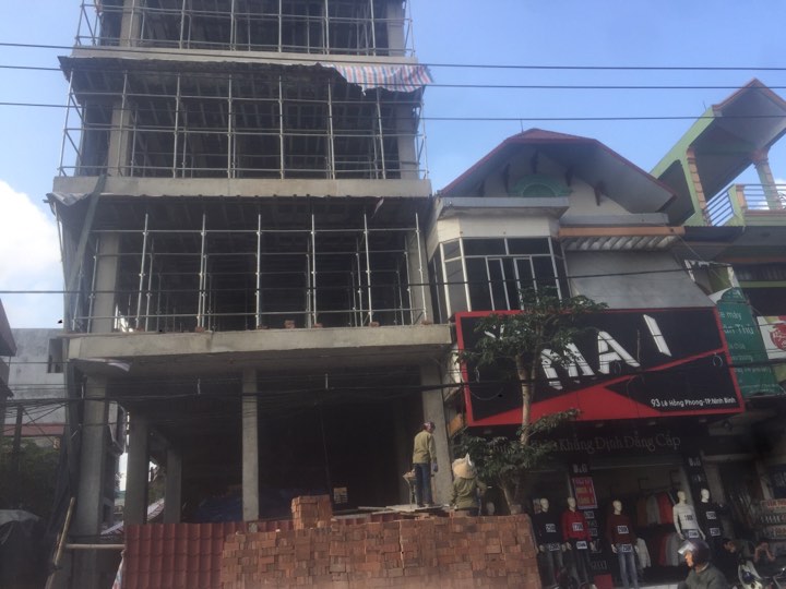 27152963_319614735196138_2108986571_n