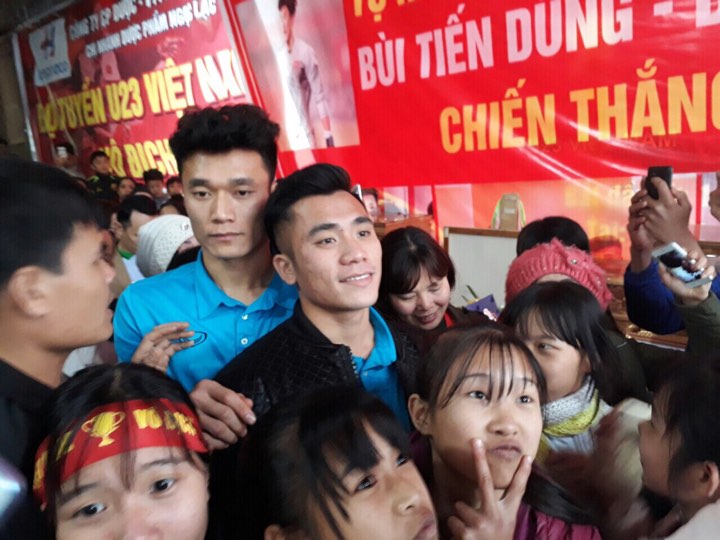 27496314_851692305000942_941448347_n