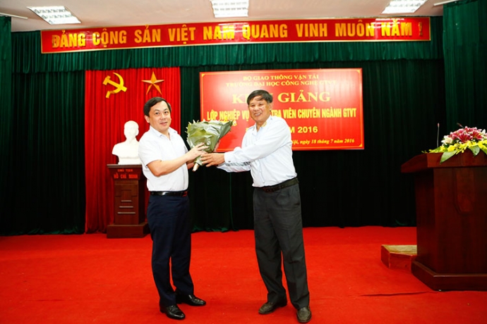 khai- giang-lop-nghiep-vu-thanh-tra-vien-gtvt-2016