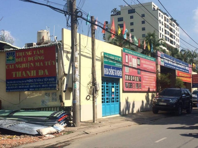 hoc-vien-cai-nghien-tron-trai