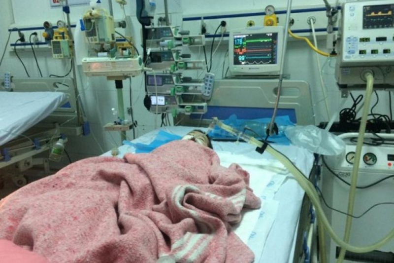 benh-nhi-tiem-nham-thuoc