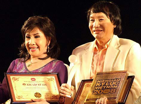 NSuT-Minh-Vuong-Thieu-cong-bang-khi-3-lan-danh-tru