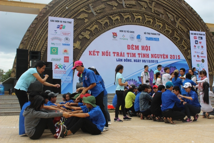 dem van nghe hoi quan tai huyen Lam Ha