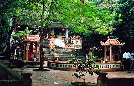 Ch&ugrave;a Hương T&iacute;ch