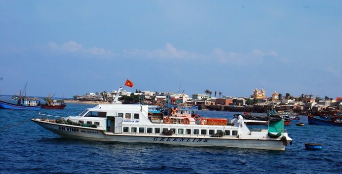 Phương tiện di chuyển đến L&yacute; Sơn.