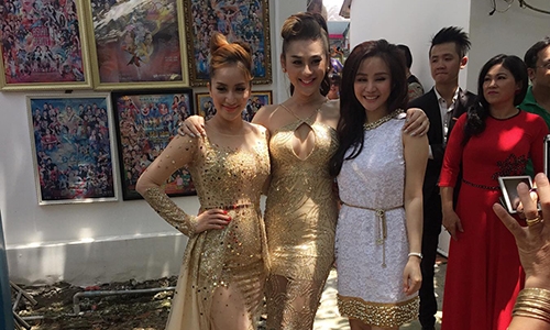 mc-thanh-bach-bat-ngo-cuoi-thuy-nga-paris-by-night