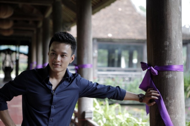 20160715-chan-dong-phim-tinh-cam-hong-dang-bat-ngo