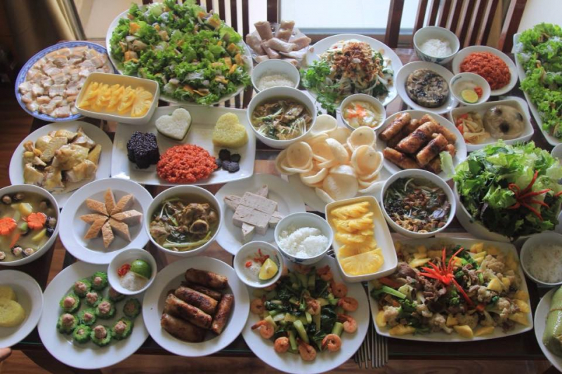 cỗ ng&agrave;y Tết