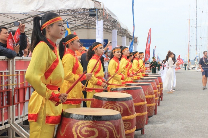 doi-clipper-da-nang-viet-nam-ve-den-thanh-pho-ben-