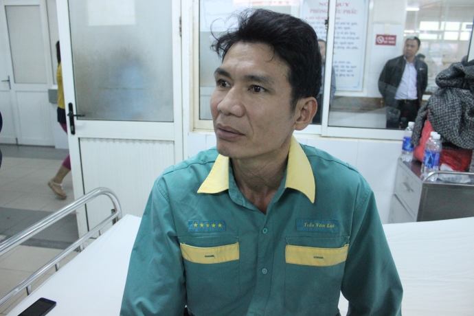 xe-cho-cong-nhan-bi-lat-tai-da-nang-la-do-tranh-xe