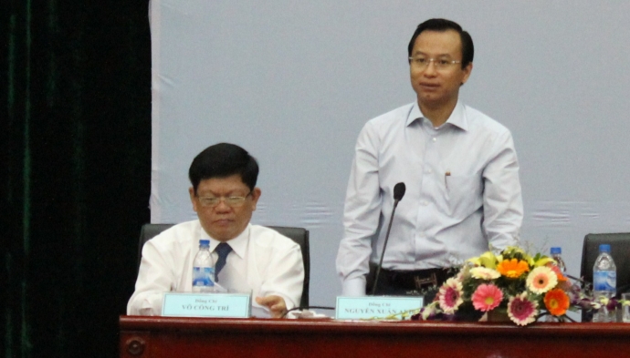 bi-thu-xuan-anh-thanh-nien-ngoi-ca-phe-nhau-nhet-n