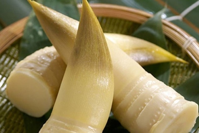 kinh-hai-phat-hien-mang-tuoi-nhuom-bang-chat-kich-