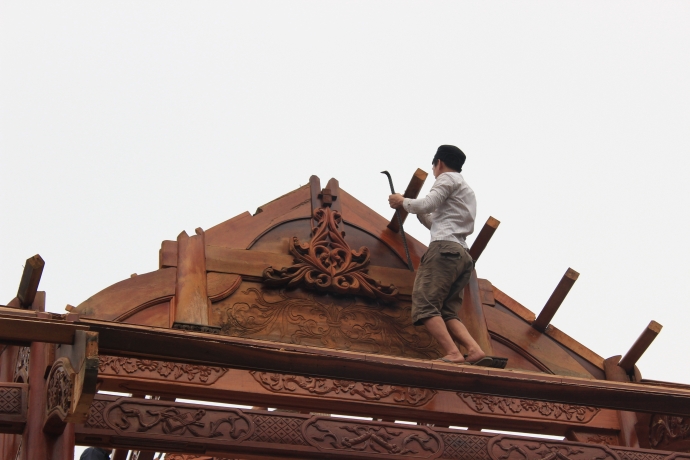 dai-gia-vang-lai-xin-gia-han-thao-do-biet-phu-tram