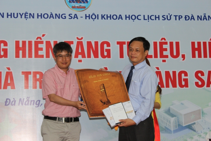 hien-tang-nhieu-tu-lieu-quy-ve-hoang-sa2.jpg