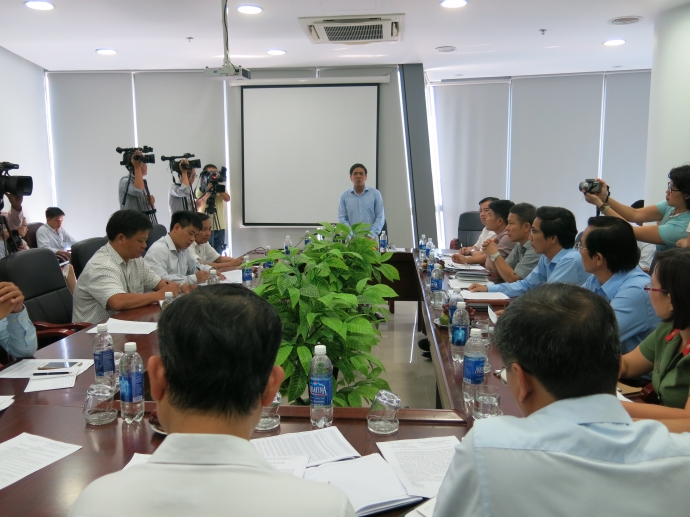 lap-doi-han-ung-nhanh-xu-ly-van-de-nong-cua-du-lic