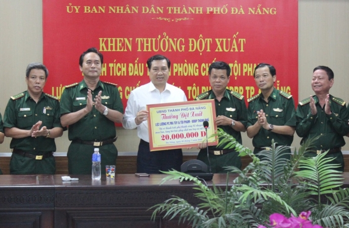 bo-doi-bien-phong-lien-ticp-lap-cong-chu-tich-da-n