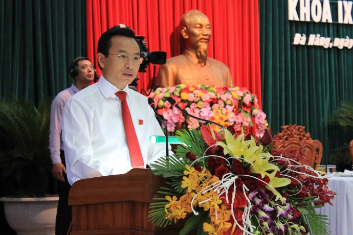 chung-ta-phai-chay-maratong-thi-moi-mong-giai-quye