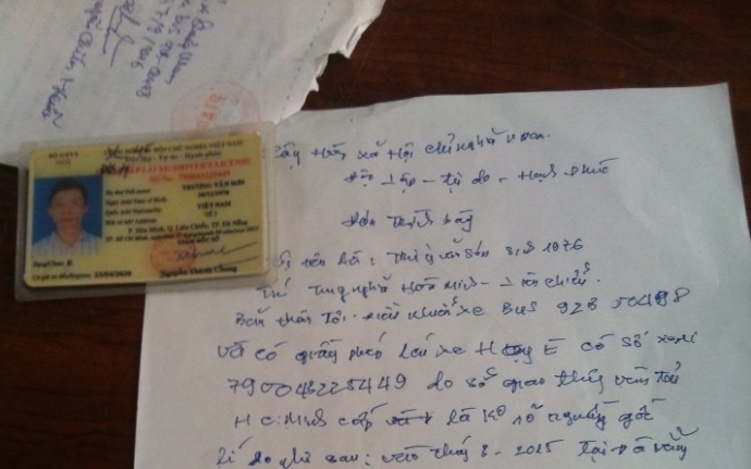 tai-xe-xe-buyt-dung-gplx-gia-cho-khach-hon-1-nam2