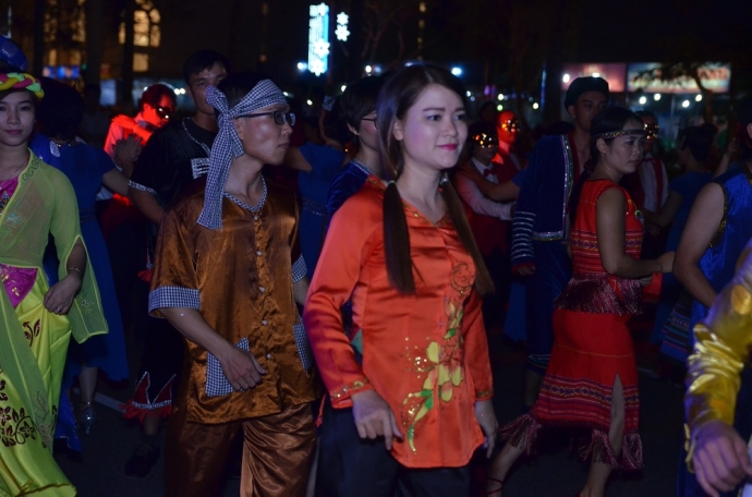 hang-nghin-nguoi-dan-hoa-minh-cung-vu-hoi-duong-ph