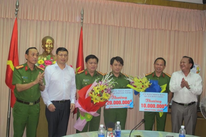 bat-khan-cap-cac-doi-tuong-doi-no-thue-giam-diu-ng