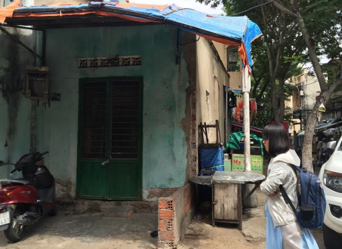 chong-cua-co-vo-roi-tu-tu