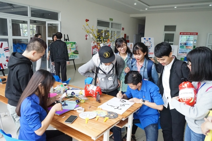 Đ&ocirc;ng &Aacute; (7)