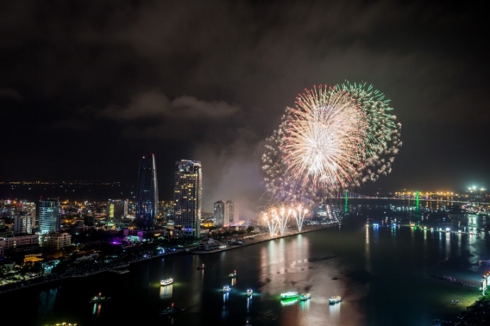 ph&aacute;o hoa Đ&agrave; Nẵng (6)