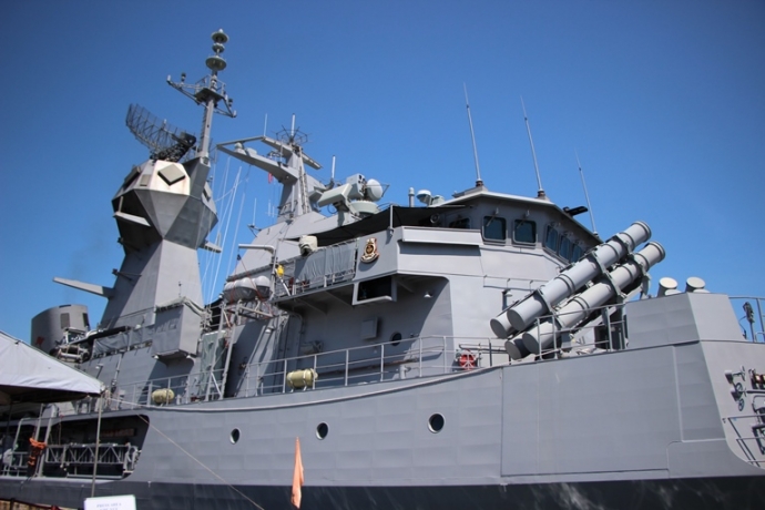 t&agrave;u &Uacute;c4