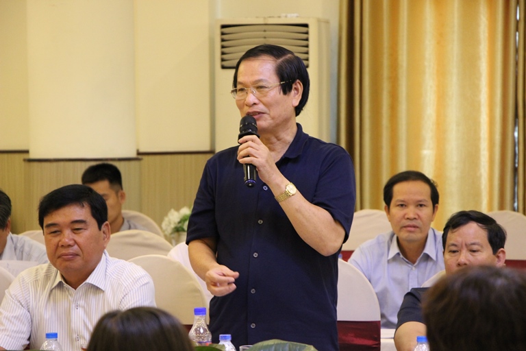 L&ecirc; Viết Ho&agrave;ng