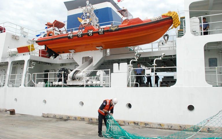 t&agrave;u H&agrave;n Quốc (1)