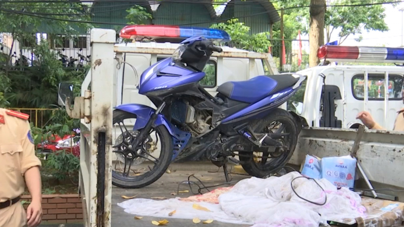 Sequence 01.00_02_37_07.Still004