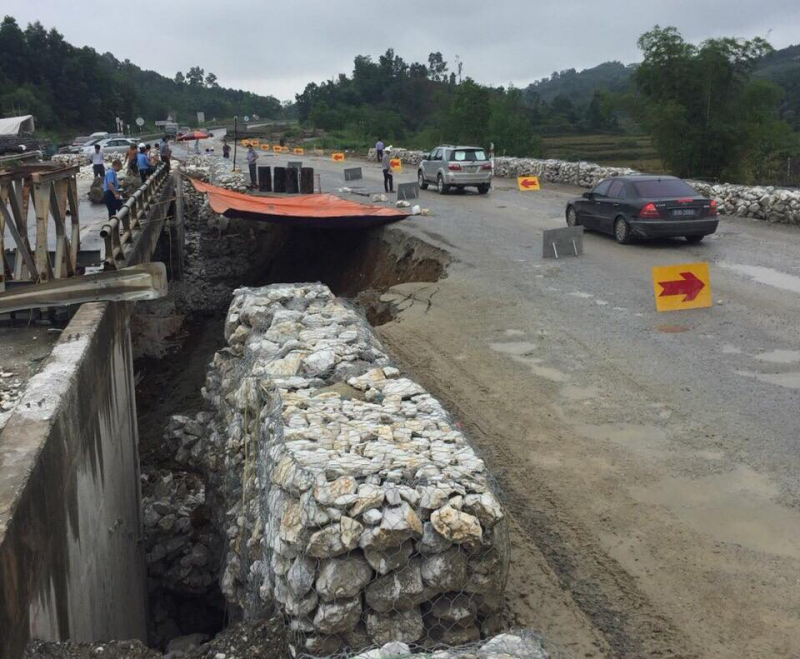 44768094_1910970029212123_4286848214377693184_n