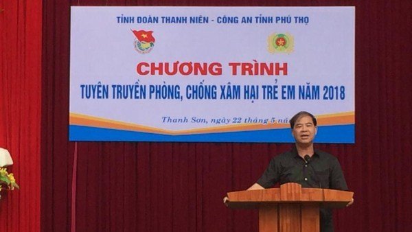 hiệu trưởng bị tố x&acirc;m phạm t&igrave;nh dục học sinh nam p