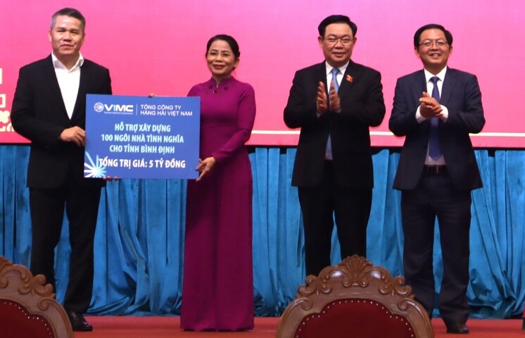 Chủ tịch Quốc hội: B&igrave;nh Định phải tăng tốc, b&ugrave; lại những năm ảnh hưởng do COVID