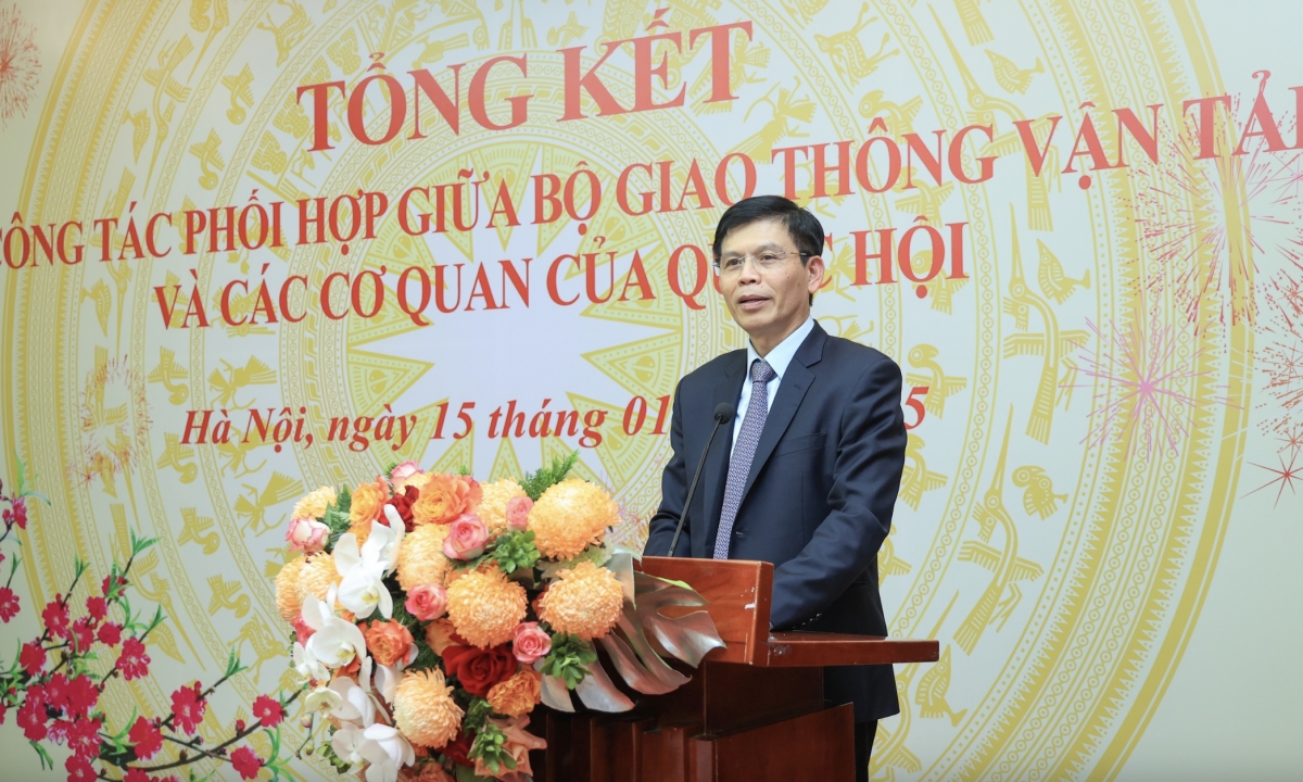 Thủ tướng điều động, bổ nhiệm 3 Thứ trưởng Bộ Xây dựng Thủ tướng điều động, bổ nhiệm 3 Thứ trưởng Bộ Xây dựng