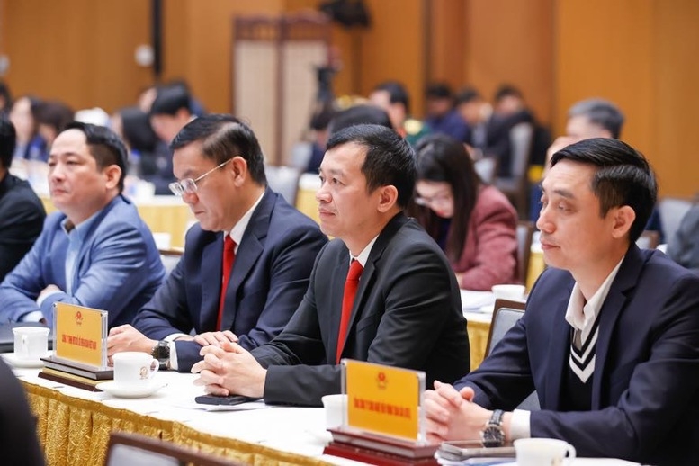 Thủ tướng: Doanh nghiệp nh&agrave; nước ph&aacute;t huy tinh thần y&ecirc;u nước, c&ugrave;ng cả nước bứt ph&aacute;