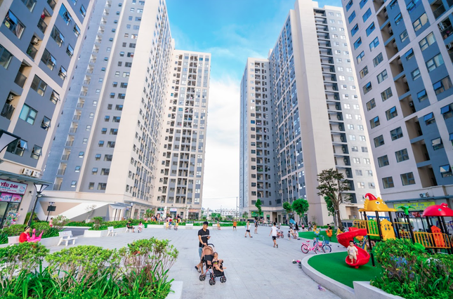 Thủ tướng Ch&iacute;nh phủ Phạm Minh Ch&iacute;nh chủ tr&igrave; Hội nghị to&agrave;n quốc th&aacute;o gỡ kh&oacute; khăn, vướng mắc, th&uacute;c đẩy ph&aacute;t triển nh&agrave; ở x&atilde; hội