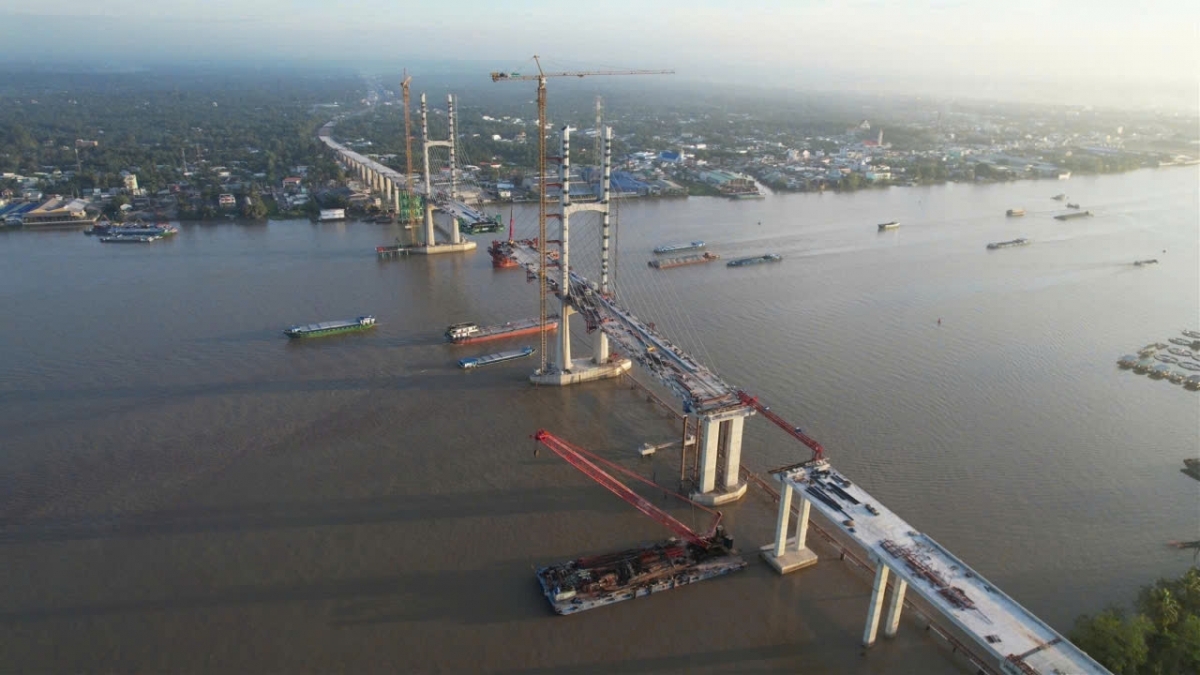 Dự &aacute;n đầu tư x&acirc;y dựng c&ocirc;ng tr&igrave;nh cầu Rạch Miễu 2 thi c&ocirc;ng vượt tiến độ- Ảnh 2.