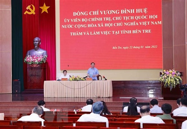 chu tich quoc hoi lam viec voi ban thuong vu tinh uy ben tre