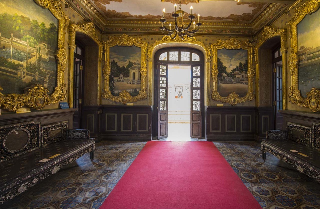 ve co kinh a au giao thoa cua cung an dinh